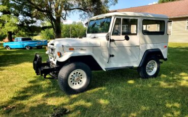 Toyota-Fj40-1971-white