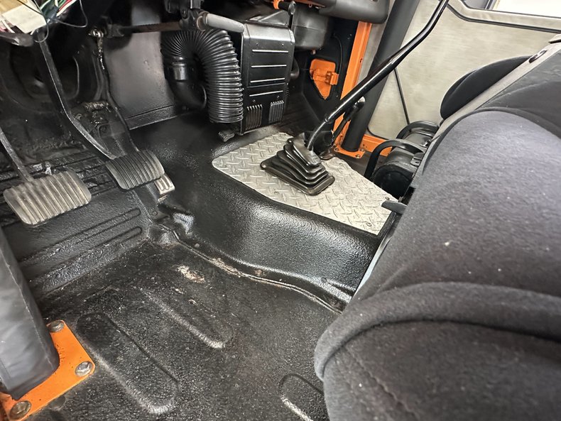 Toyota-Fj40-1973-Orange-Crush-Black-22