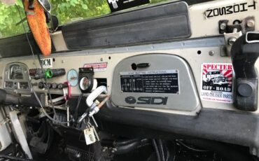 Toyota-Fj40-1978-5