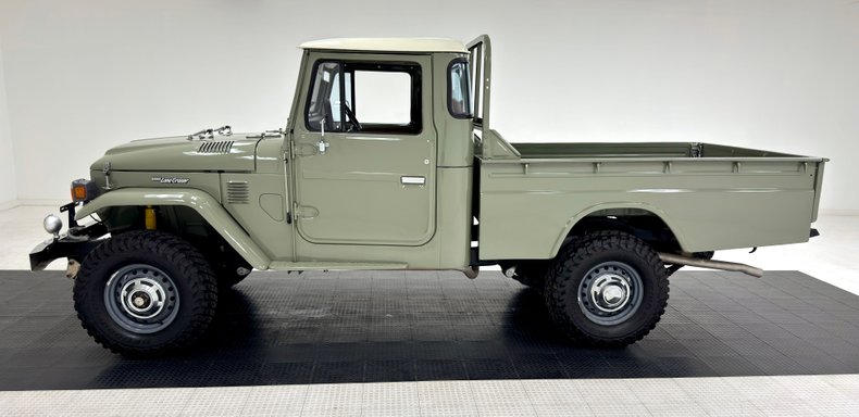 Toyota-Fj45-1984-Spring-Green-Tobacco
