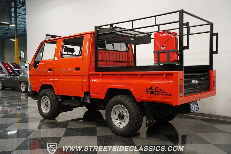 Toyota-Hiace-1988-Red-Blue-16