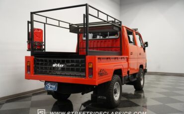 Toyota-Hiace-1988-Red-Blue-20