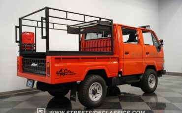 Toyota-Hiace-1988-Red-Blue-21