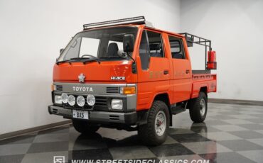 Toyota-Hiace-1988-Red-Blue-24