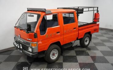 Toyota-Hiace-1988-Red-Blue-25