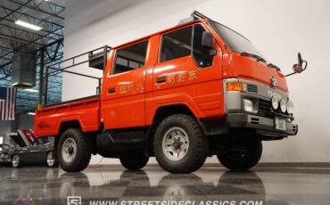 Toyota-Hiace-1988-Red-Blue-33