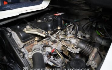 Toyota-Hiace-1988-Red-Blue