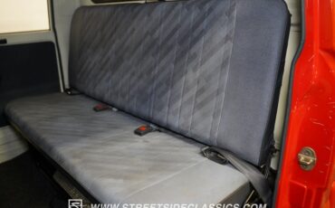 Toyota-Hiace-1988-Red-Blue-39