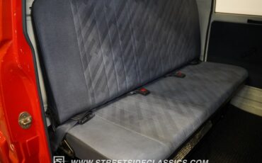 Toyota-Hiace-1988-Red-Blue-46