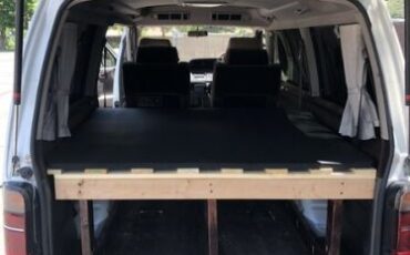 Toyota-Hiace-1993-White-Brown-4