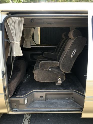 Toyota-Hiace-1993-White-Brown-5