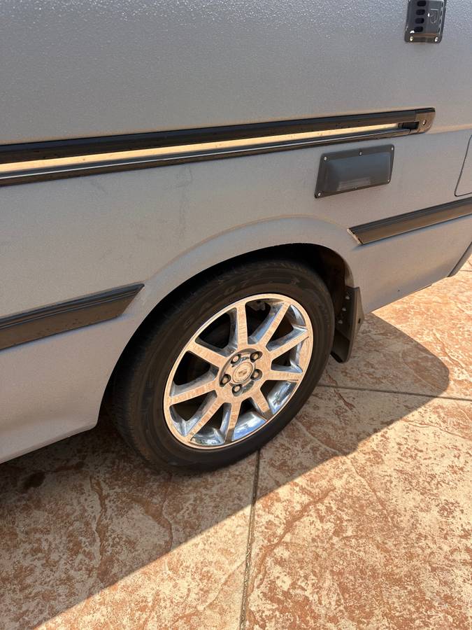 Toyota-Hiace-2.9l-diesel-1993-grey-2