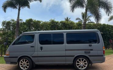 Toyota-Hiace-2.9l-diesel-1993-grey