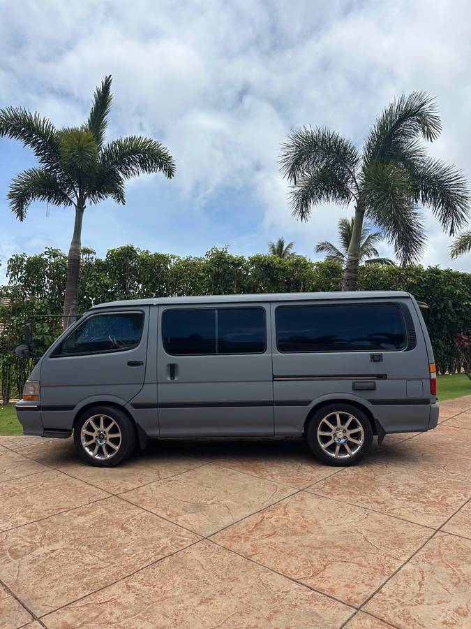 Toyota-Hiace-2.9l-diesel-1993-grey