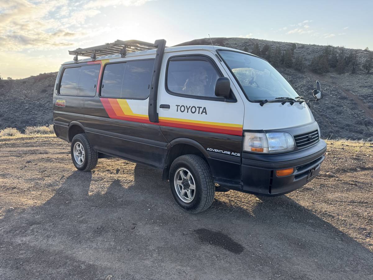 Toyota-Hiace-diesel-1995-1