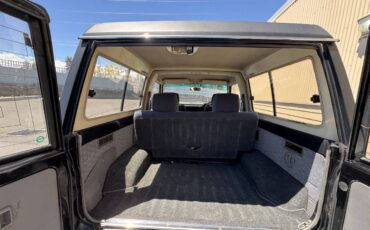 Toyota-Hzj73-diesel-1990-black-12