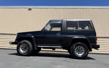 Toyota-Hzj73-diesel-1990-black-5