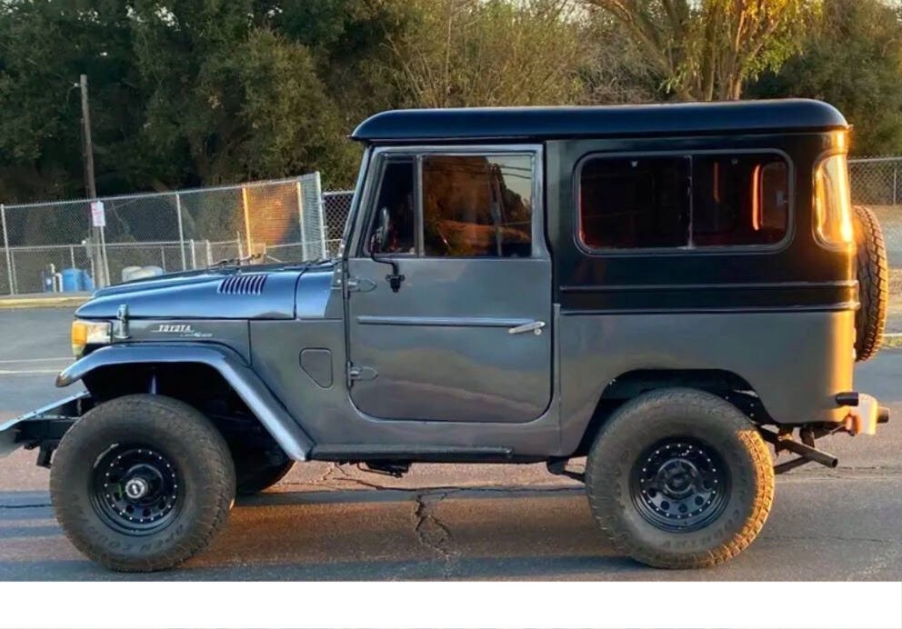 Toyota Land Cruiser 1970 SUV