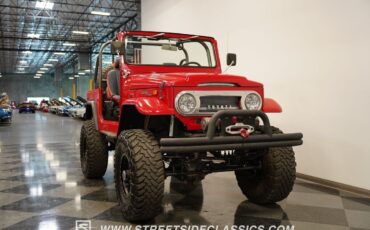 Toyota-Land-Cruiser-1972-SUV-14
