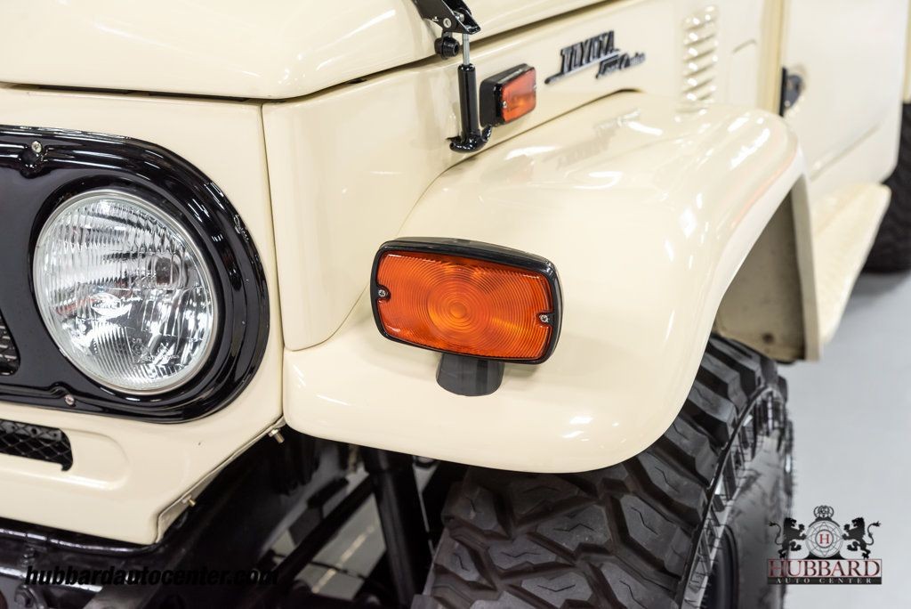 Toyota-Land-Cruiser-1974-Pickup-Truck-11