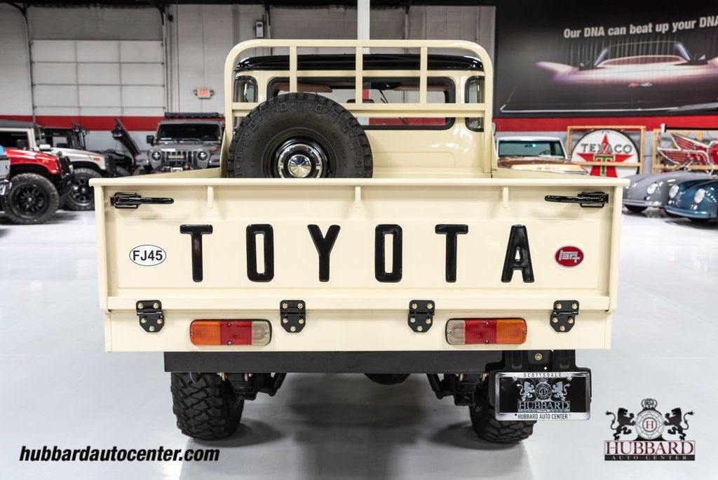 Toyota-Land-Cruiser-1974-Pickup-Truck-6