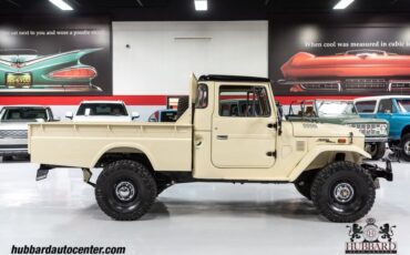 Toyota-Land-Cruiser-1974-Pickup-Truck-8