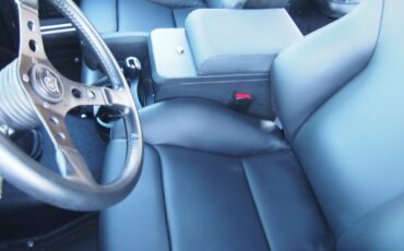 Toyota-Land-Cruiser-1976-SUV-11
