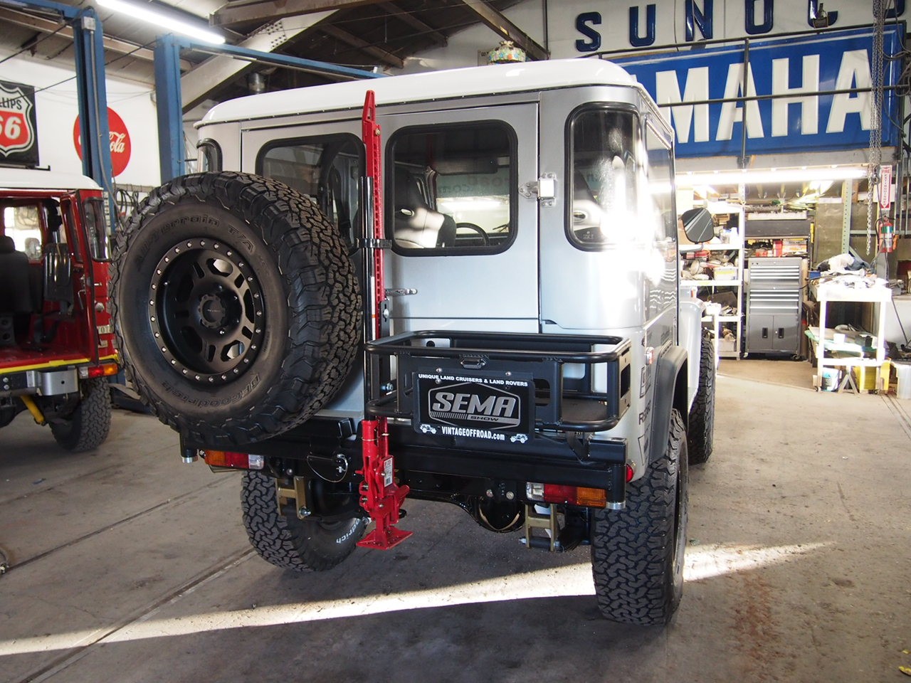 Toyota-Land-Cruiser-1976-SUV-29