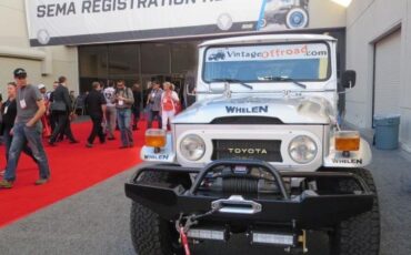 Toyota-Land-Cruiser-1976-SUV-3