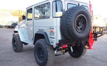 Toyota-Land-Cruiser-1976-SUV-37