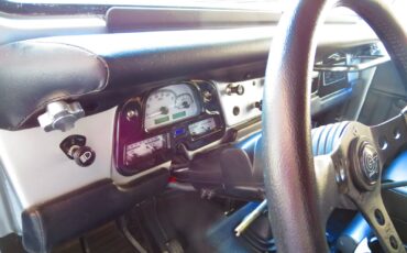 Toyota-Land-Cruiser-1976-SUV-6