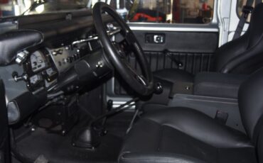 Toyota-Land-Cruiser-1976-SUV-7