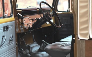 Toyota-Land-Cruiser-1979-10