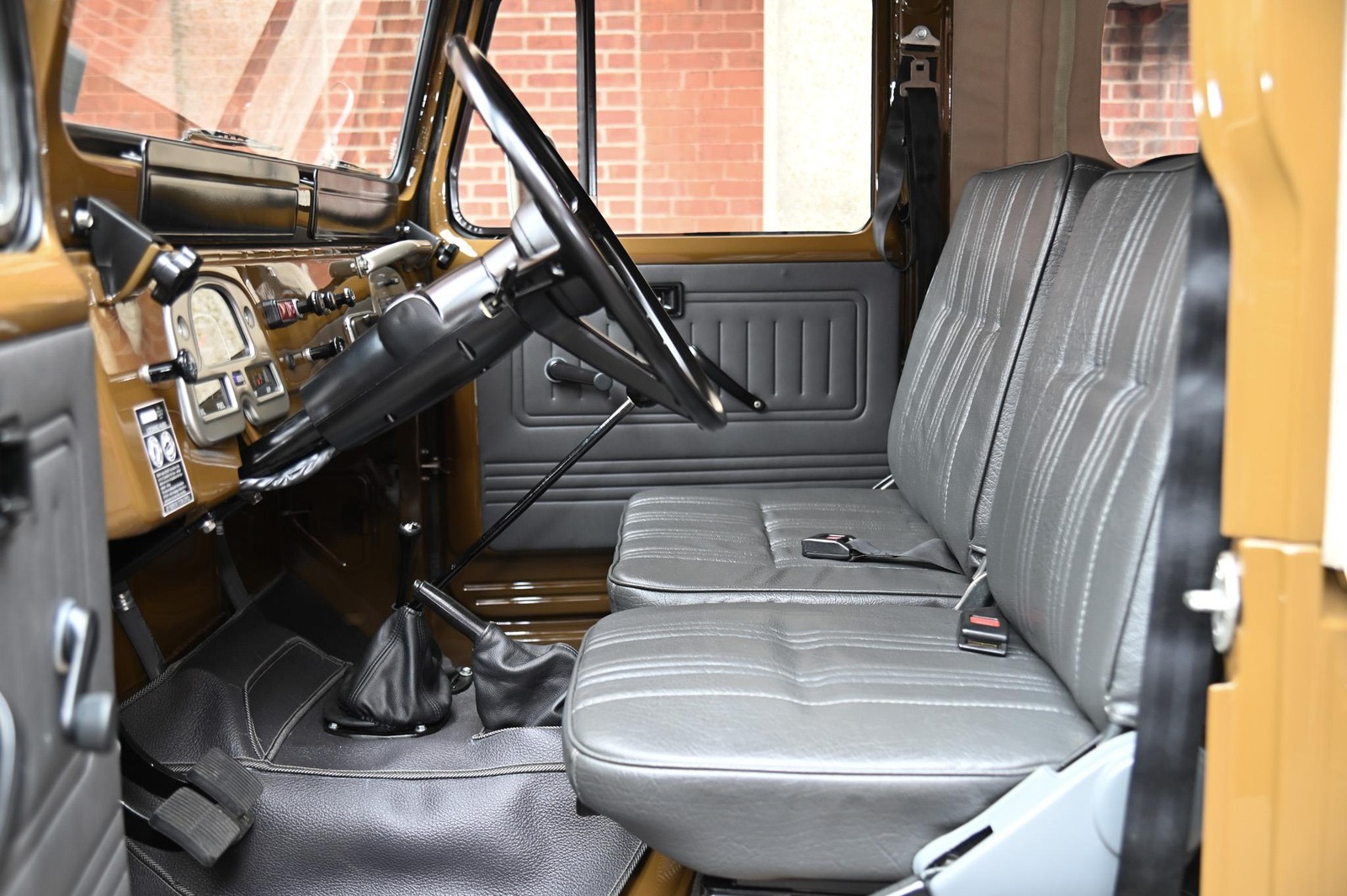 Toyota-Land-Cruiser-1979-14