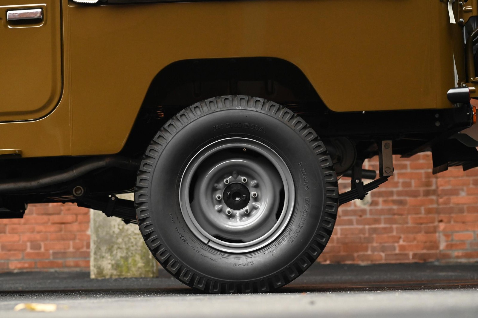 Toyota-Land-Cruiser-1979-22