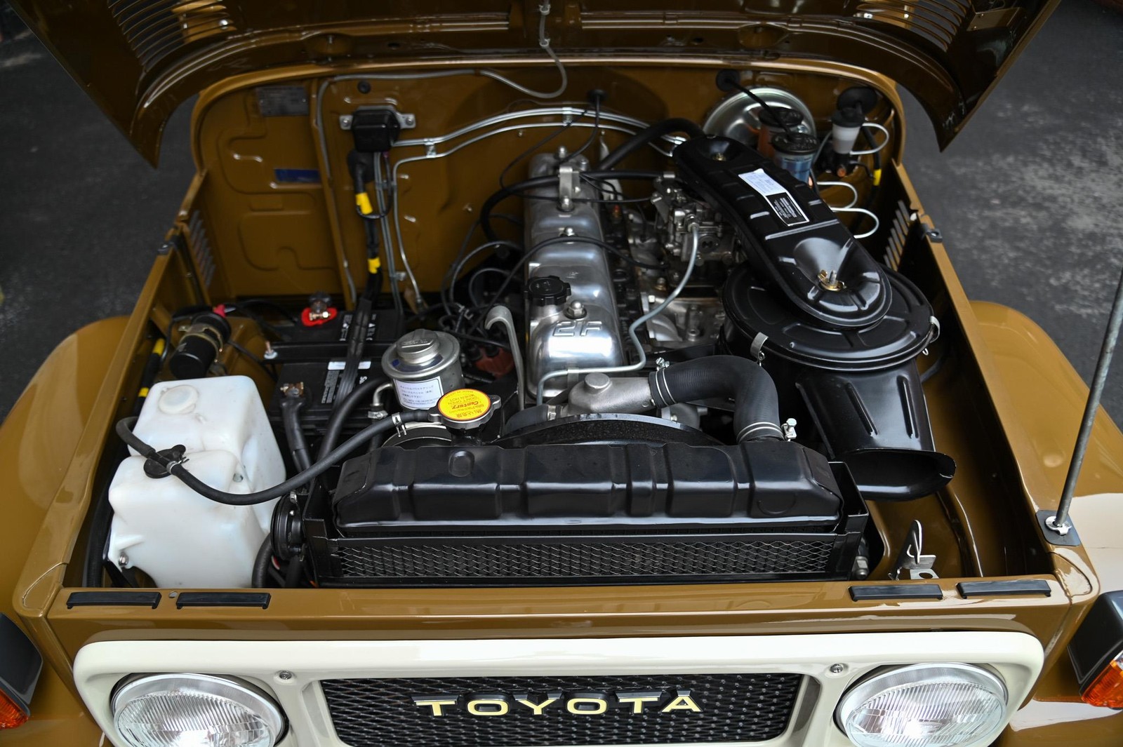 Toyota-Land-Cruiser-1979-29