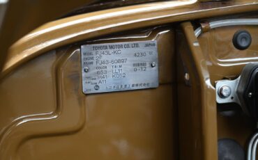 Toyota-Land-Cruiser-1979-33
