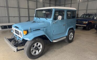 Toyota-Land-Cruiser-1980-SUV-1