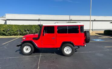Toyota-Land-Cruiser-1980-SUV-1