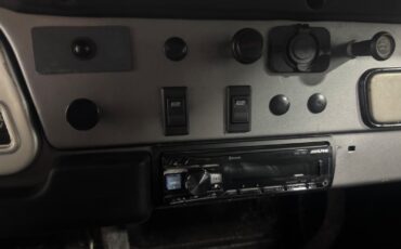 Toyota-Land-Cruiser-1980-SUV-14