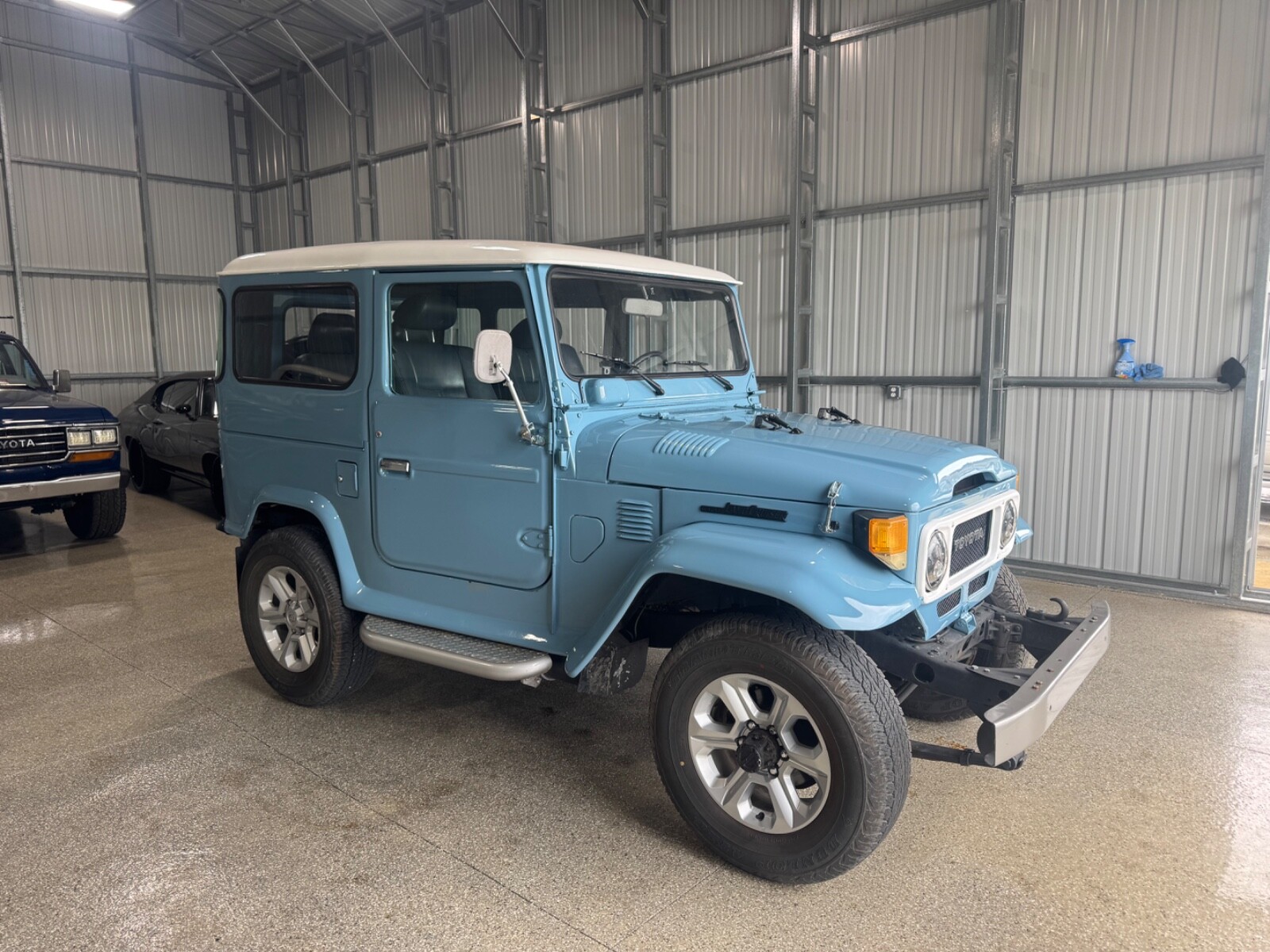 Toyota-Land-Cruiser-1980-SUV-2