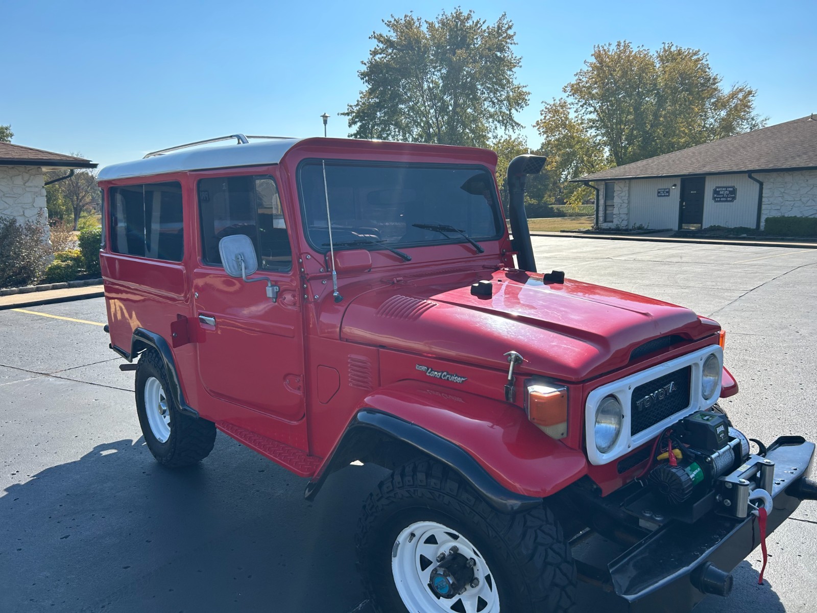 Toyota-Land-Cruiser-1980-SUV-2