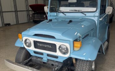 Toyota-Land-Cruiser-1980-SUV