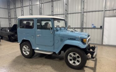 Toyota-Land-Cruiser-1980-SUV-3