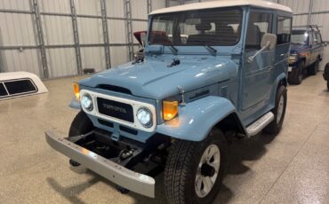 Toyota-Land-Cruiser-1980-SUV-5