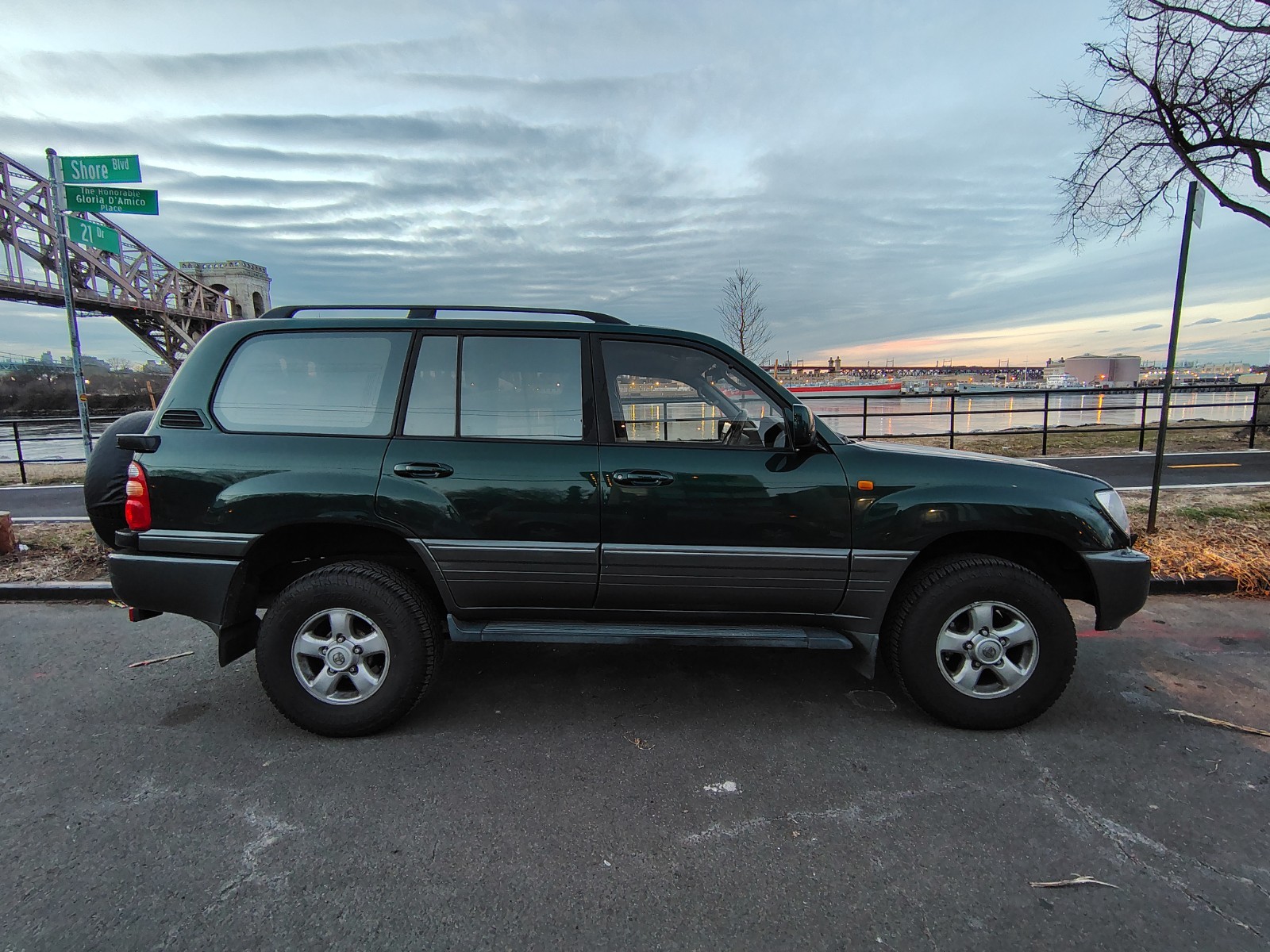 Toyota-Land-Cruiser-1980-SUV-5