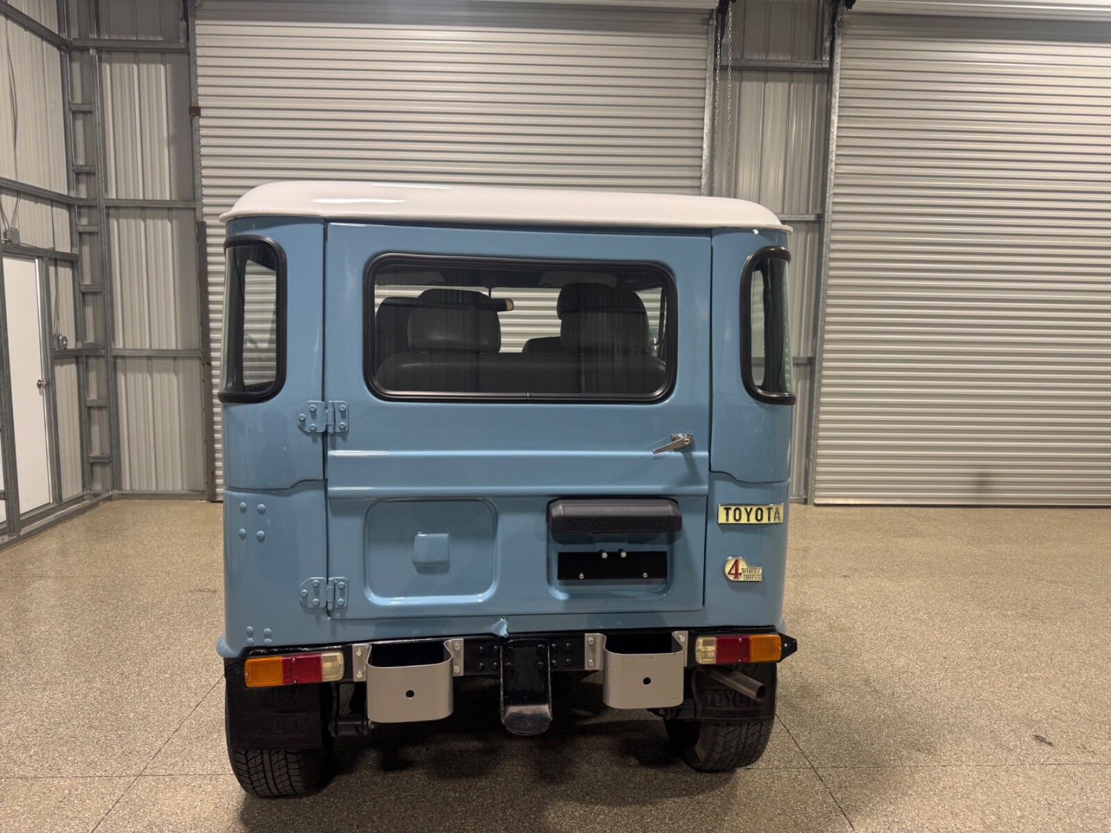 Toyota-Land-Cruiser-1980-SUV-6