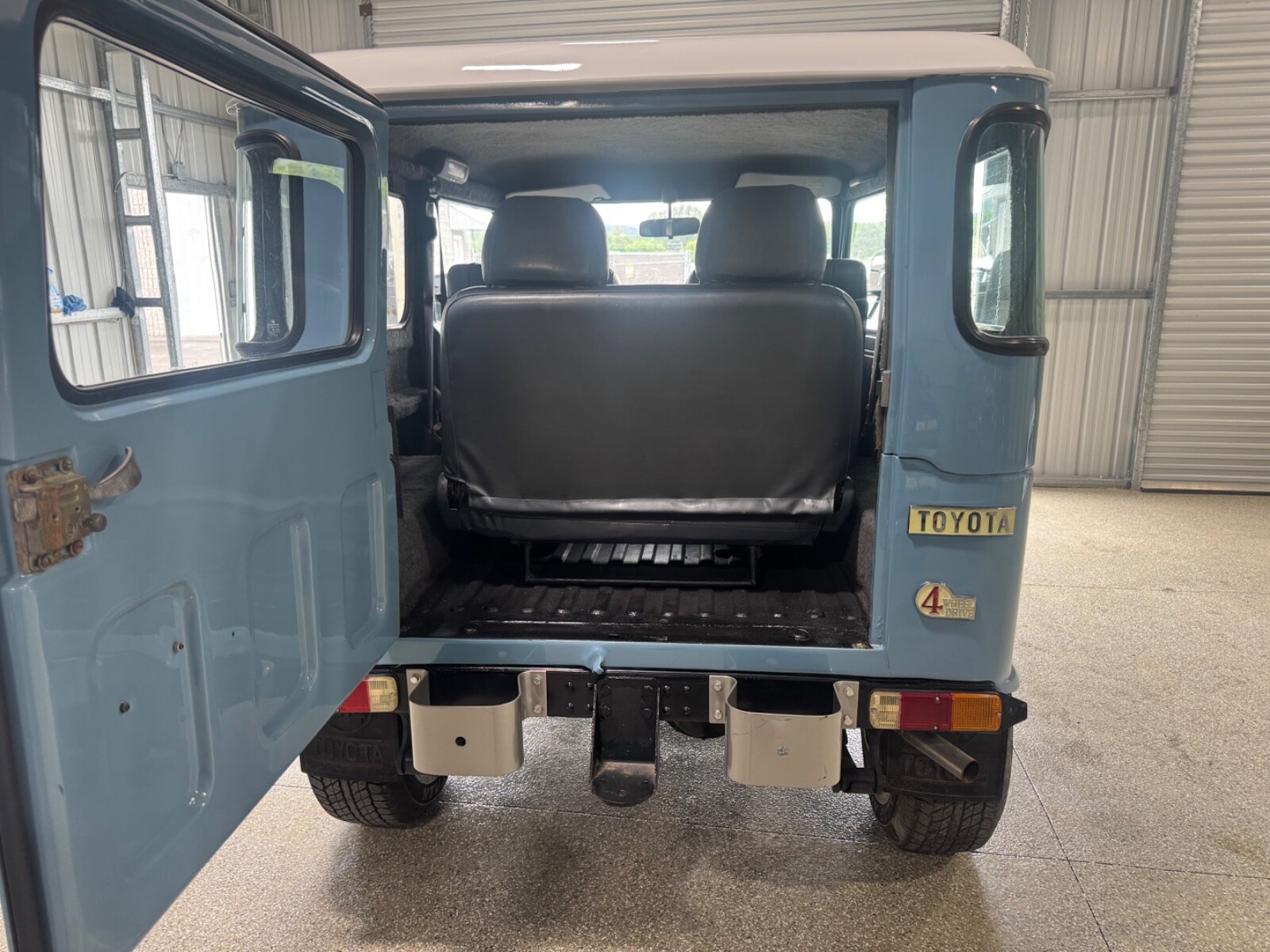 Toyota-Land-Cruiser-1980-SUV-7