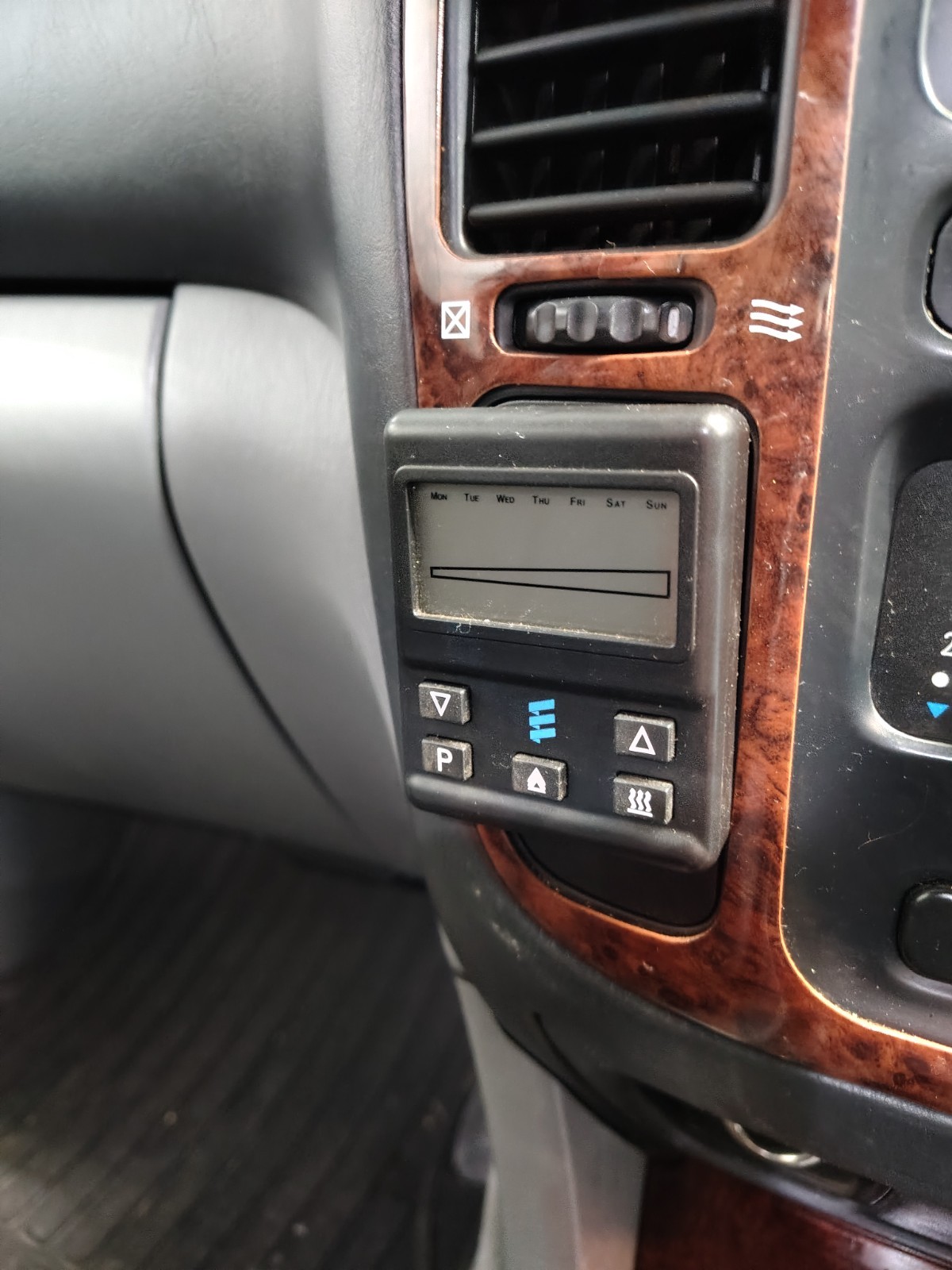 Toyota-Land-Cruiser-1980-SUV-9
