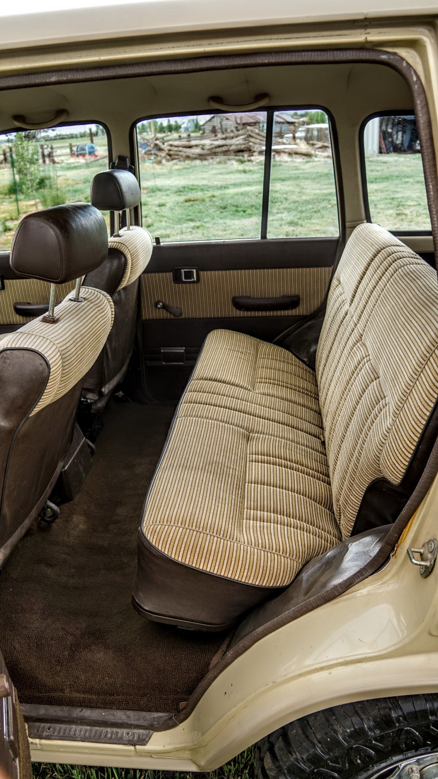Toyota-Land-Cruiser-1984-SUV-5